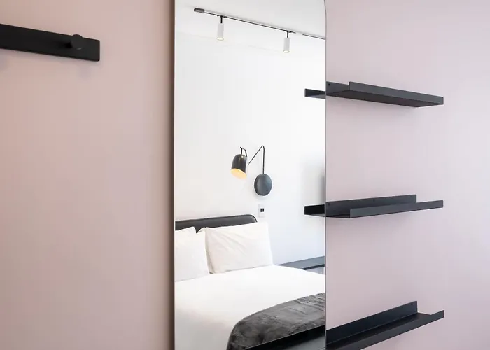 The Flamingo Private Apartments By Perch Stays