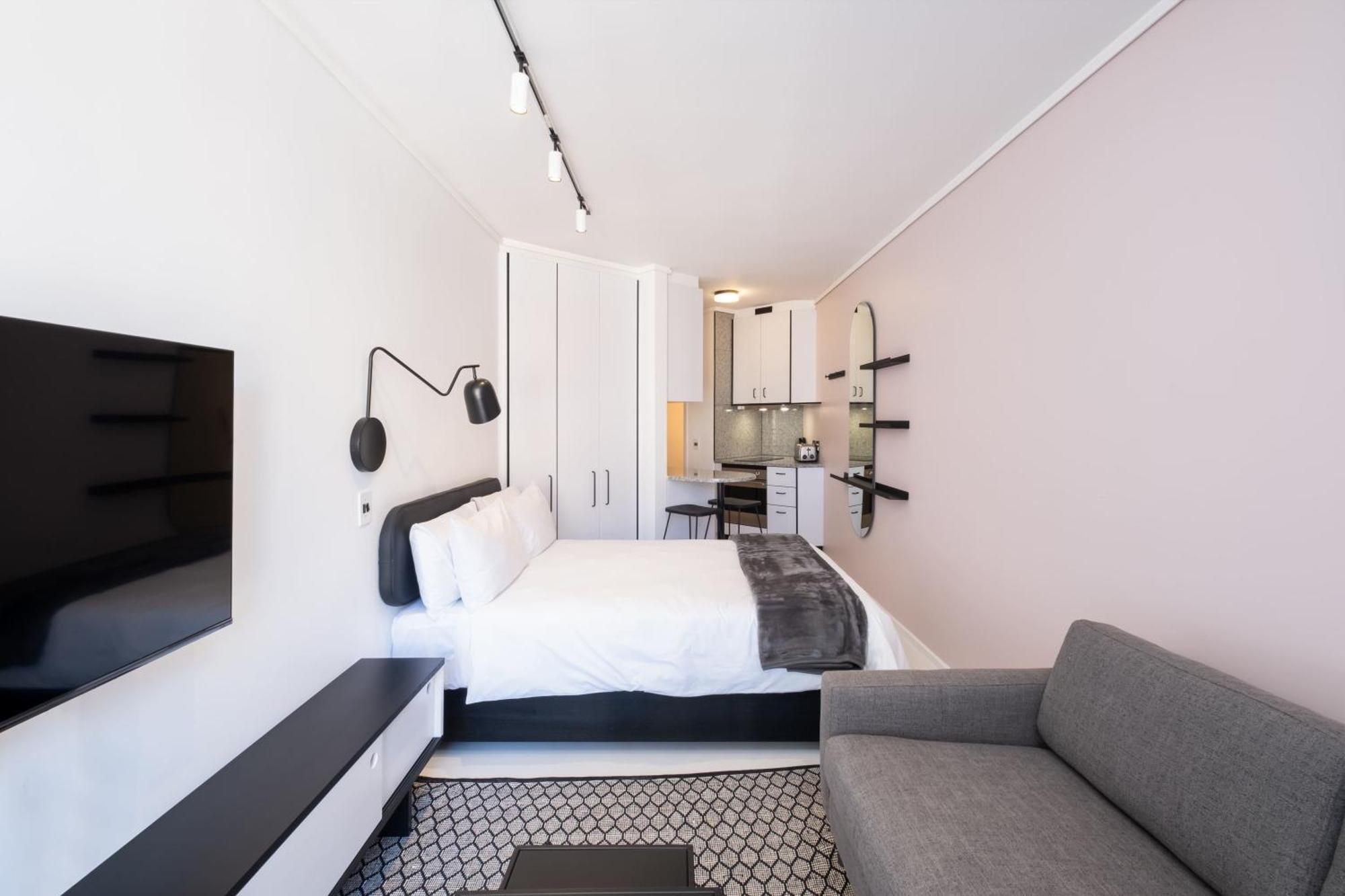 The Flamingo Private By Perch *